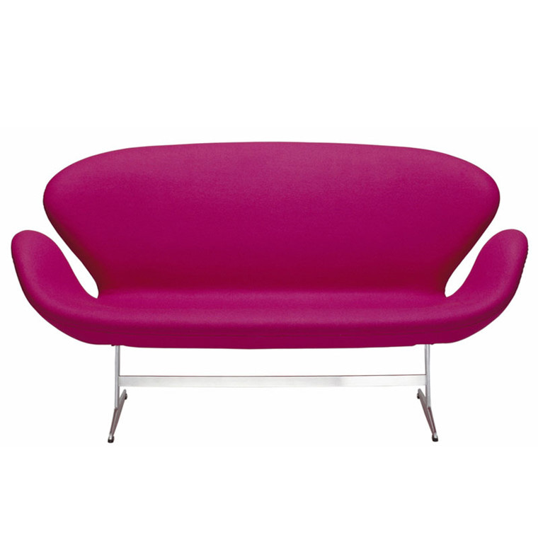 Fritz-Hansen-3321-Svanesofa-2-Pers-Stof-shocking-pink designet af Arne Jacobsen